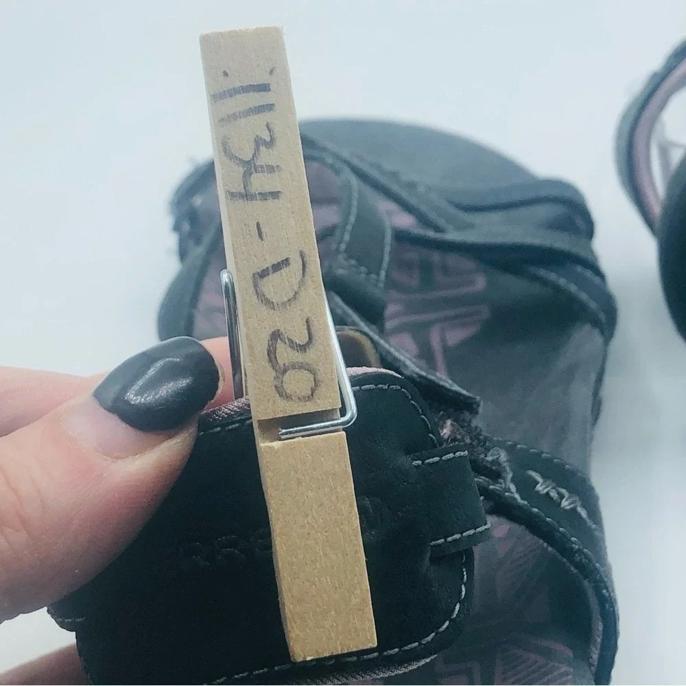 Merrell women's performance footwear‎ sandals, size 8